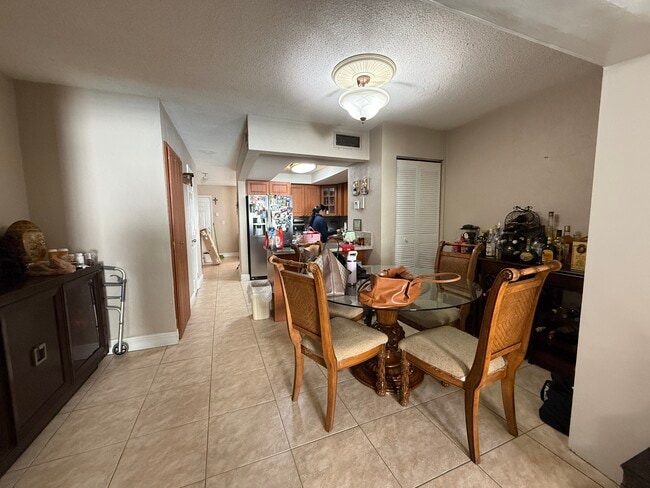 Photo - 10971 SW 5th St