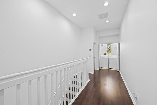 Photo - 515 SW 18th Ave