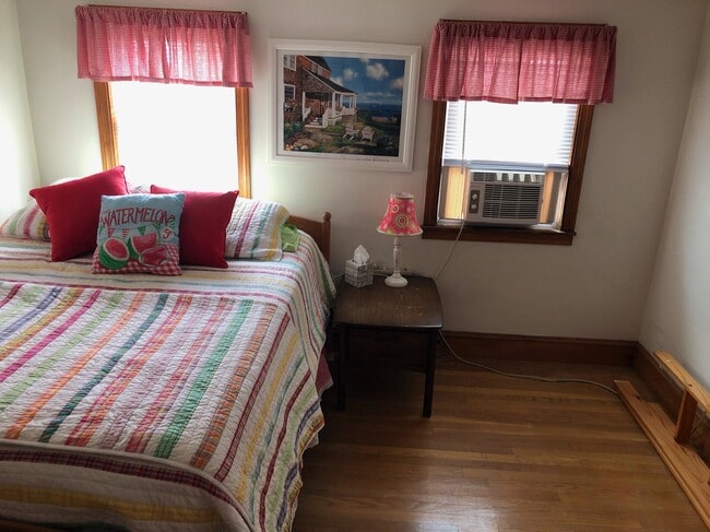 2do dormitorio - 175 Foster Ave