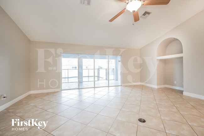 Photo - 346 NE 23rd St