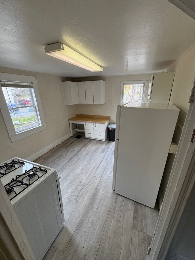 Photo - 370 Falling Run Rd Unit 1