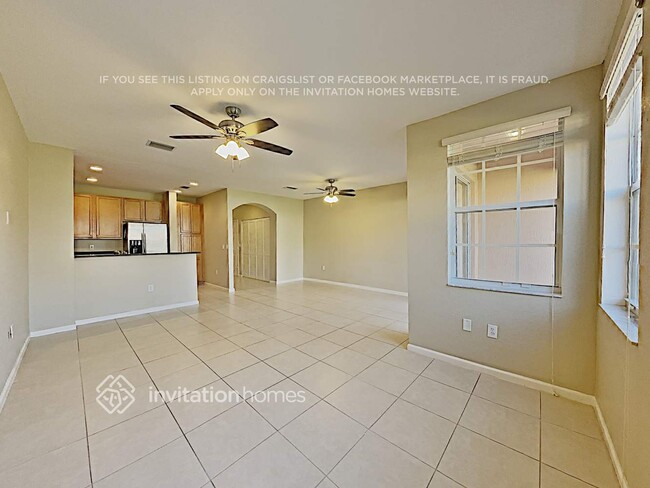 247 Las Brisas Cir