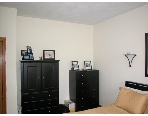 Photo - 131 Saint Botolph St Unit 8