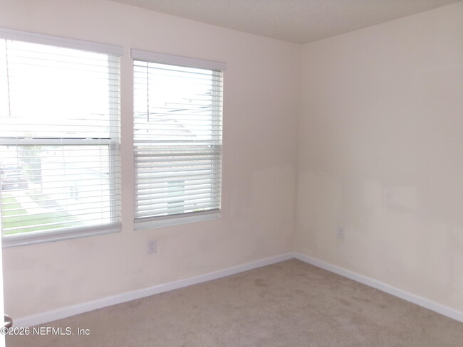 508 Running Wds St
