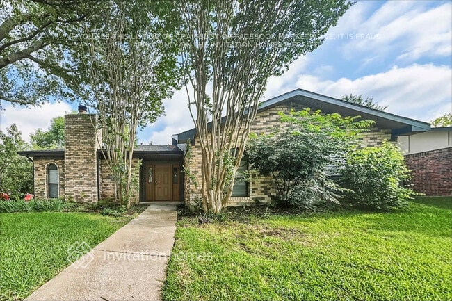 Building Photo - 1217 Lombardy Dr