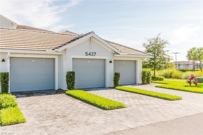 5427 Double Eagle Cir