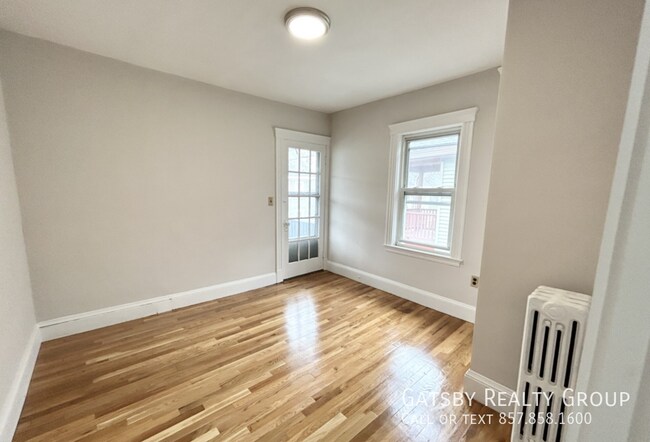 Photo - 120 Hillside St Unit 2R