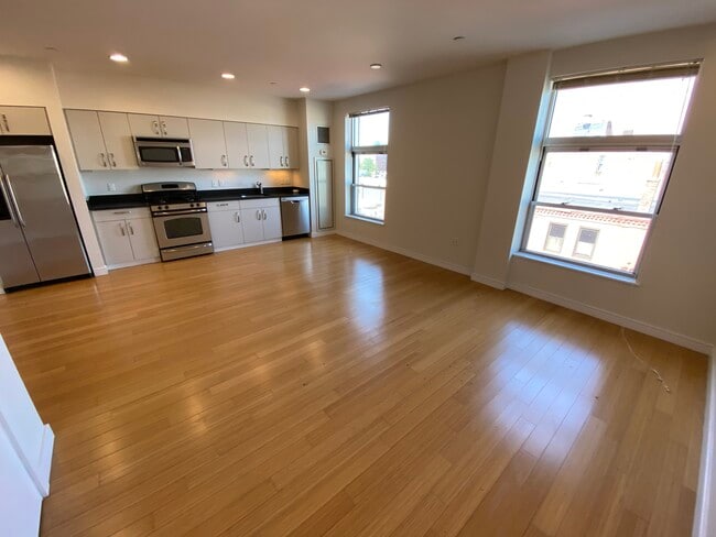 Photo - 108 E Brookline St