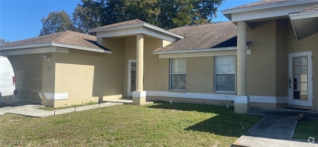 Building Photo - 123 NE 16th Pl Rental