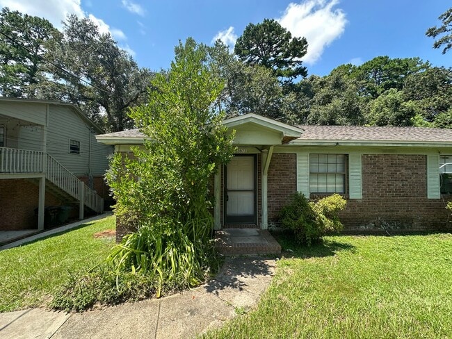 Photo - 2072 Pat's Pl