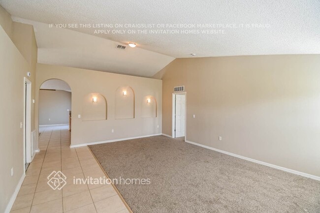 Photo - 4024 Half Moon Cir