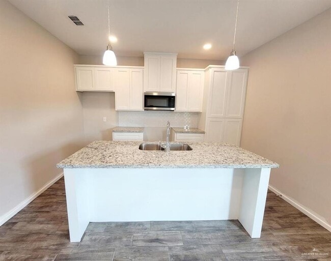 5704 Sandpiper Ave Unit 2