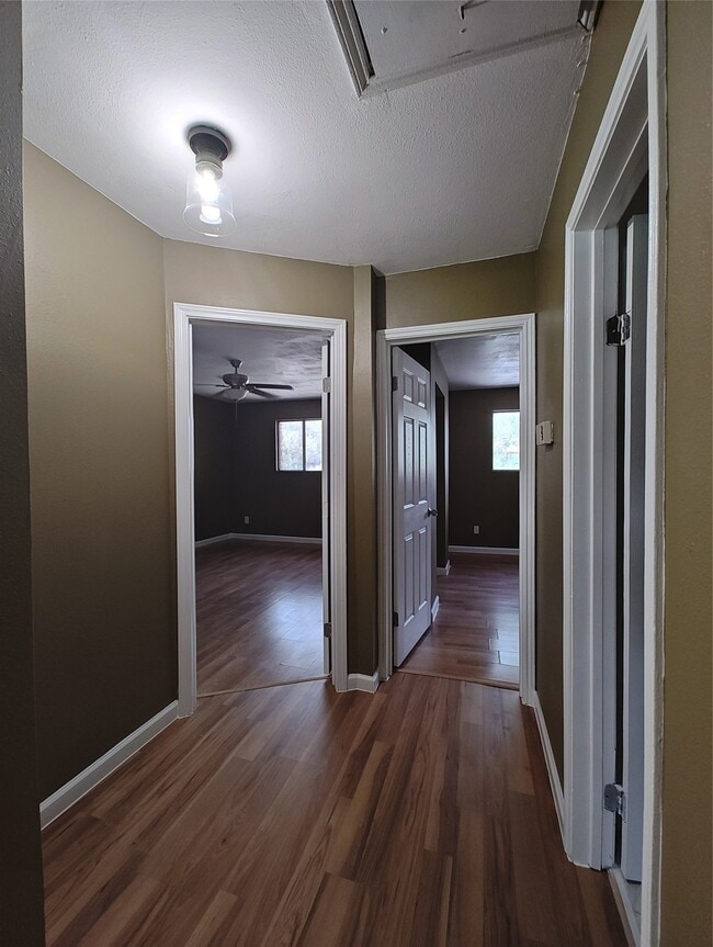 Building Photo - 2252 Shadowdale Dr Unit 362