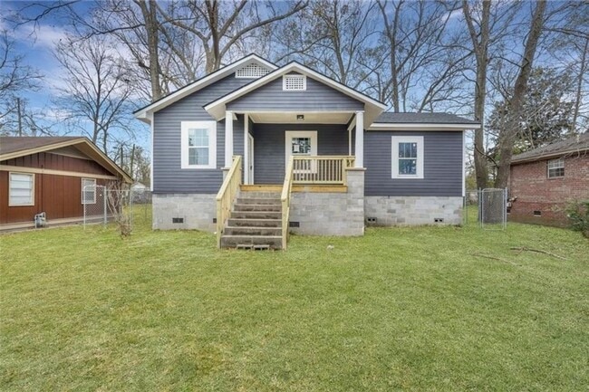 Building Photo - Live Near It All! 3 Bedroom Home in Midtown Savannah