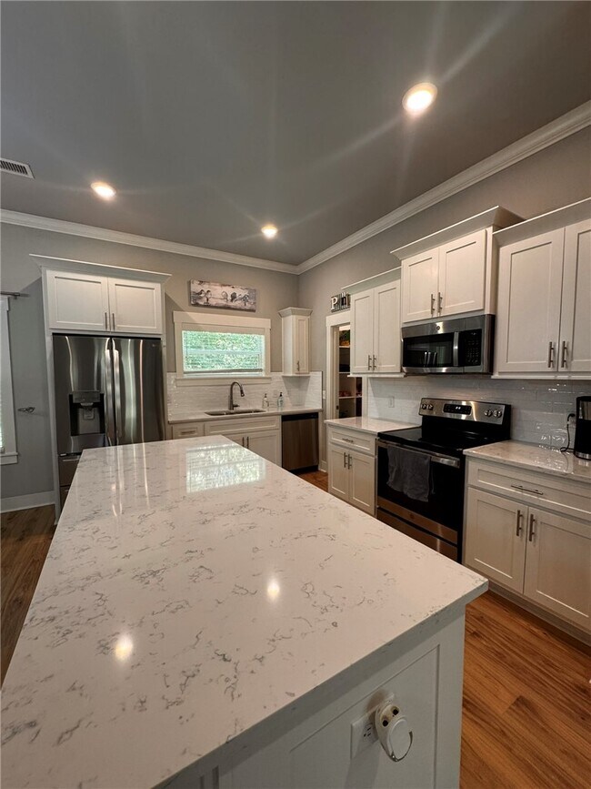 Photo - 12 Hobkirk Dr