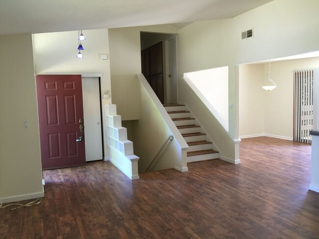 3249 Wilkinson Rd