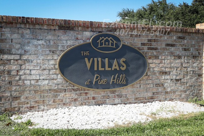 Villas at Pine Hills, a charming 2/2/1 com... - Villas at Pine Hills, a charming 2/2/1 com... House