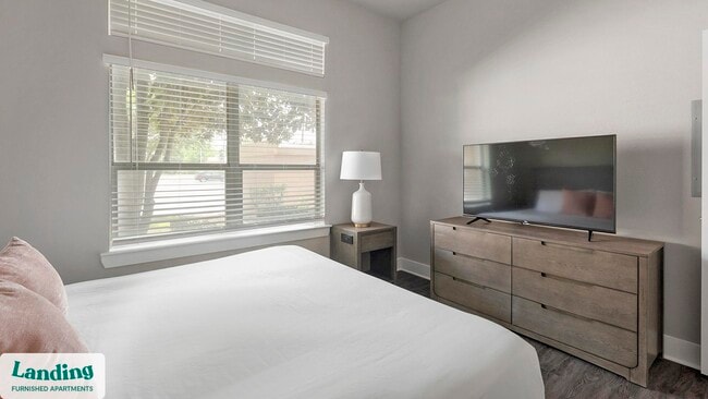 Photo - 18101 Point Lookout Dr Unit 156