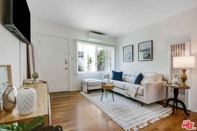 Building Photo - 238 N Almont Dr Unit 240 1/2 Rental