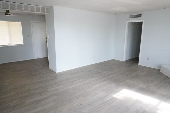 Photo - Beautiful Remodeled Duplex with 3 bed-1.5 bath in 79912