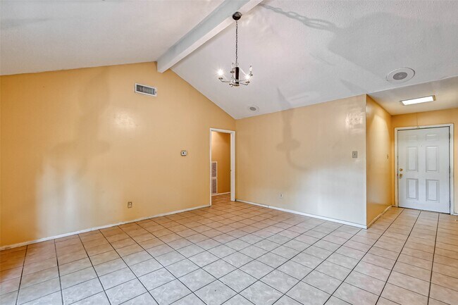 Photo - 14427 Campden Hill Rd