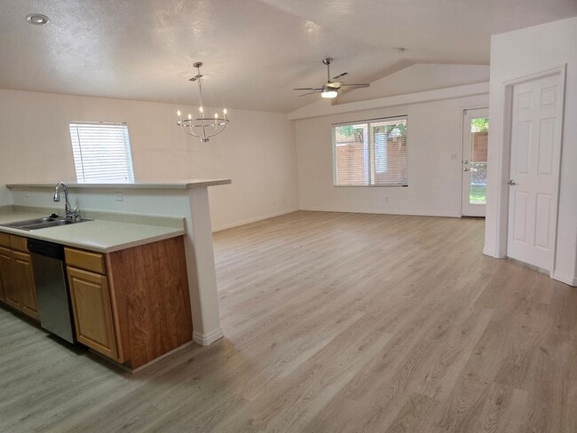Photo - 2425 S 770 W