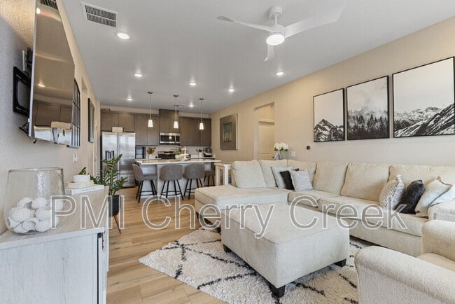 Building Photo - 9570 Accord Ln Unit 308