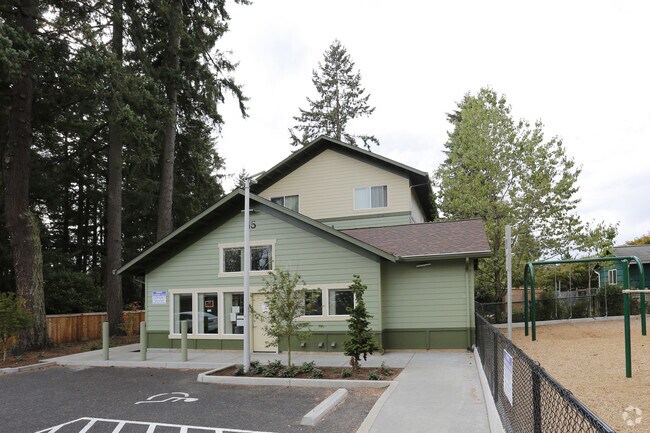 Photo - Irish Moss Plaza Apartments
