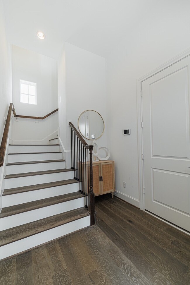 Photo - 10760 Craighead Dr