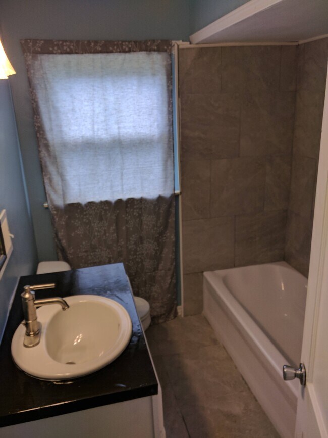 Photo - 11653 Berwyn