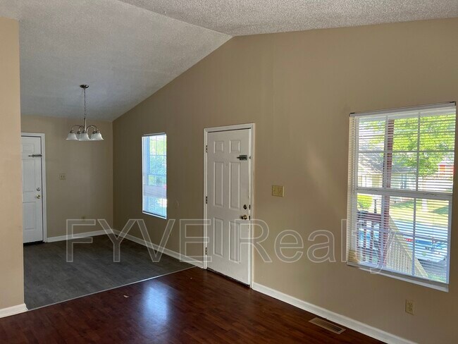 Photo - 228 Douglas Ave