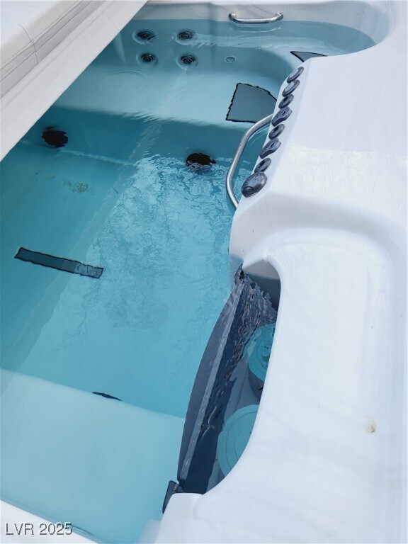 Photo - 6628 Chinatown St