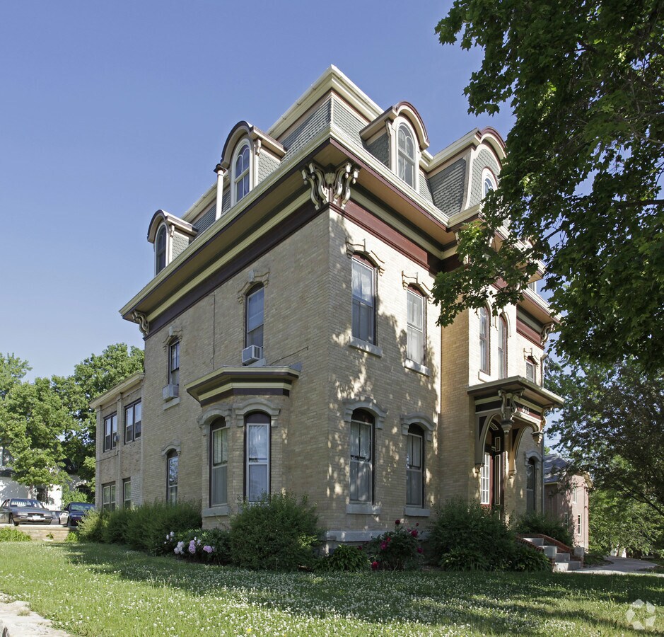 Photo - Van Dyke Mansion