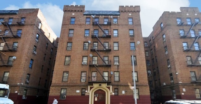 Photo - 1534 Selwyn Ave Apartments
