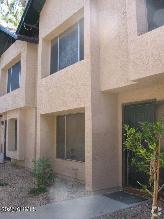 Building Photo - 4846 W Northern Ave Rental