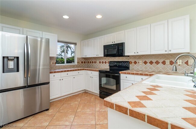 Photo - 1933 SW 38th St