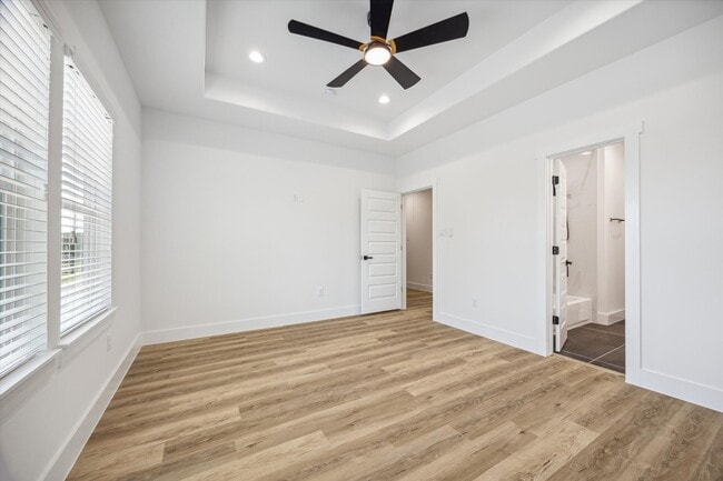 Photo - 8412 Vera Lou St