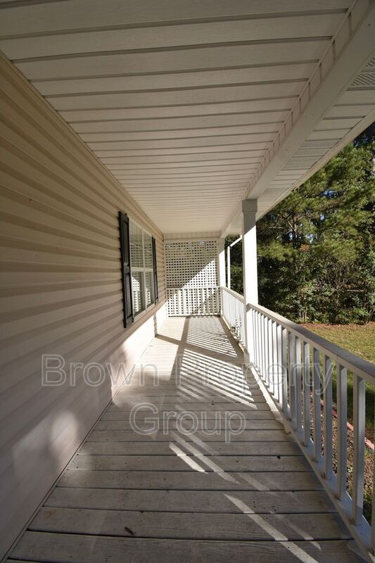 Photo - 624 Porter Rd