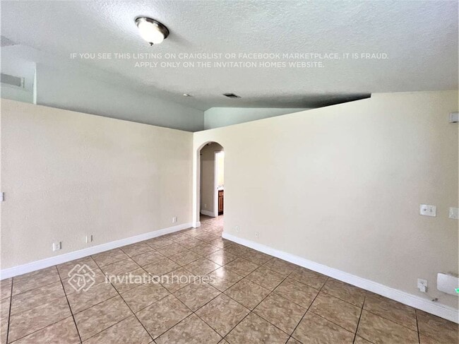 Photo - 2611 Alexander Ave