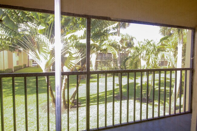 Photo - 2955 SW 22nd Ave Unit 2080