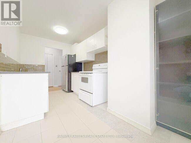 Photo - 90 Blackfriar Ave Unité 8