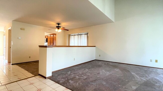 Photo - 4BD/2.5BA - Clean, Spacious 2-story Near Lake Almaden