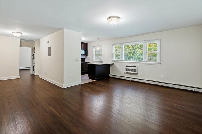 Newtonian Gardens Apartments