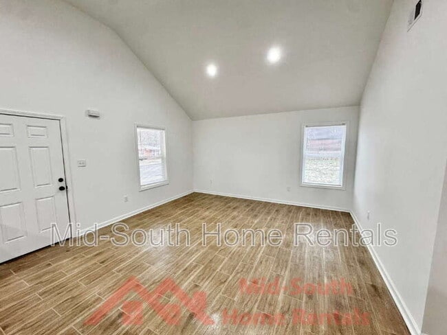 Photo - 581 Gilleas Rd