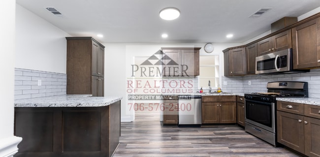 Photo - 4702 Harbin St