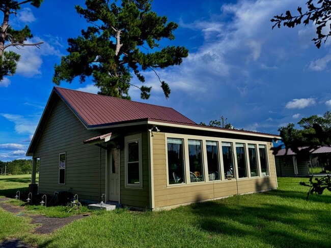 Photo - 2561 Moore Crossing Rd