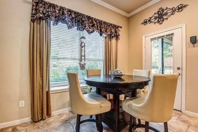 Photo - 18318 Hampton Hills Dr