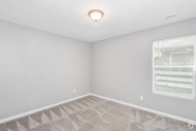 Building Photo - Spacious Duplex Near St. Joe Rental