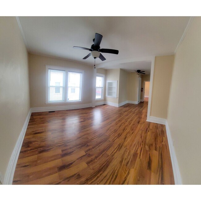 Photo - 223 E North St Apartment Unit 3