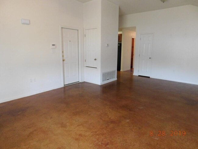 Photo - 1202 Cavalry Ln